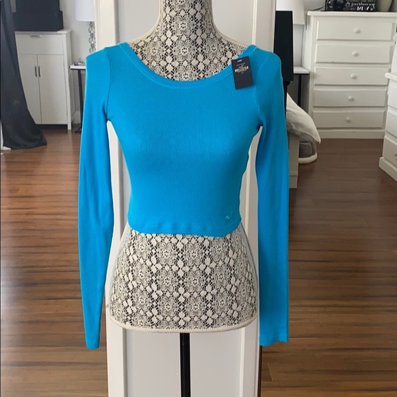 Hollister Tops - Hollister Blue Long Sleeve Crop Top